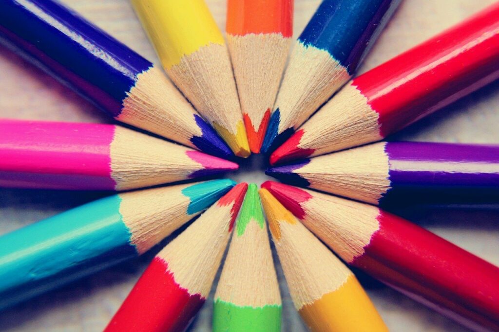 was kinder durch kunst lernen