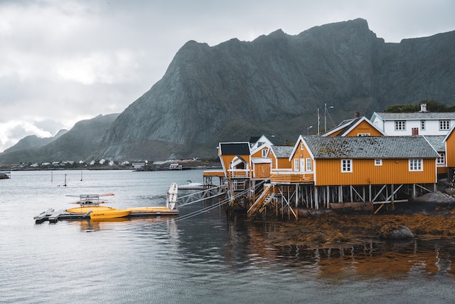 nachhaltig bauen: Holzhäuser in Norwegen